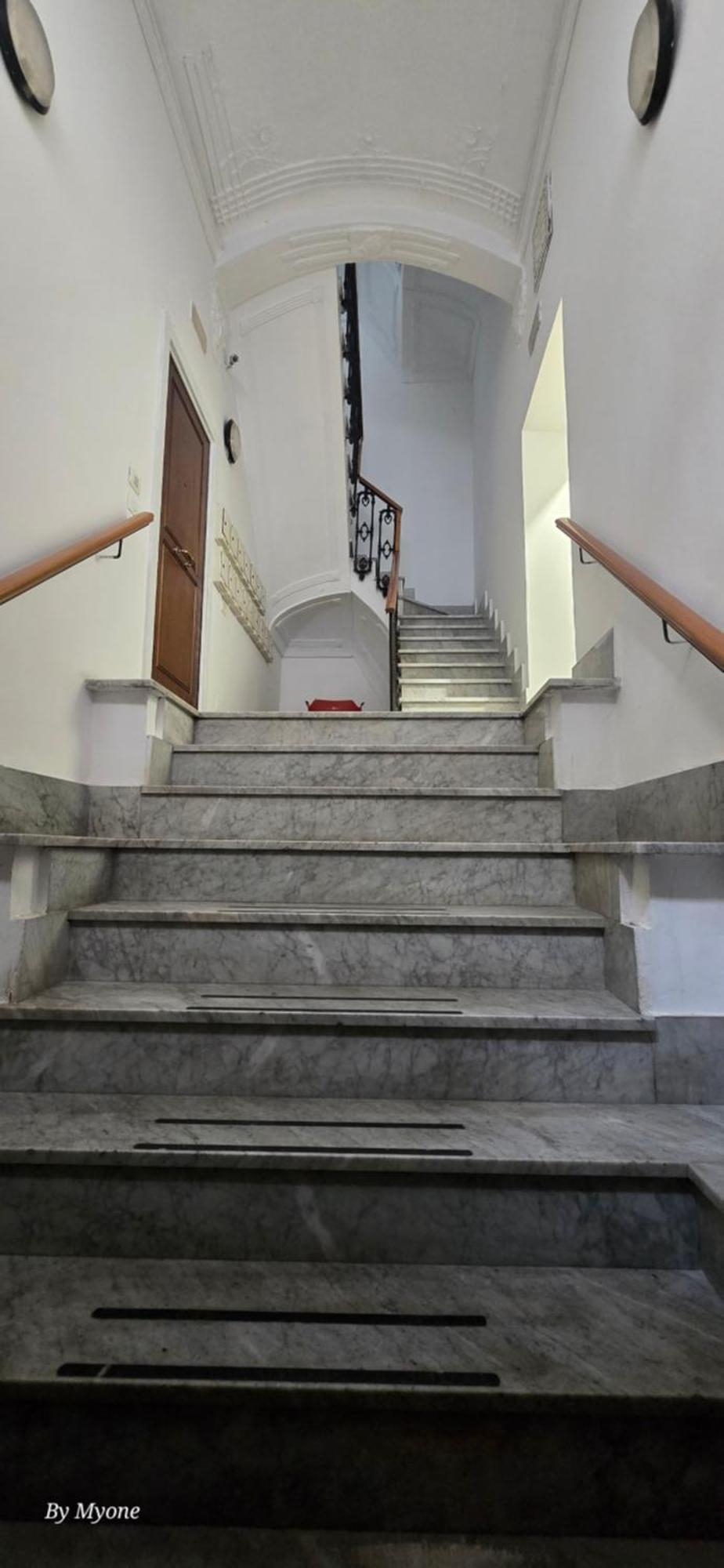 La Dimora Di Parthenope Centro Storico Aparthotel *