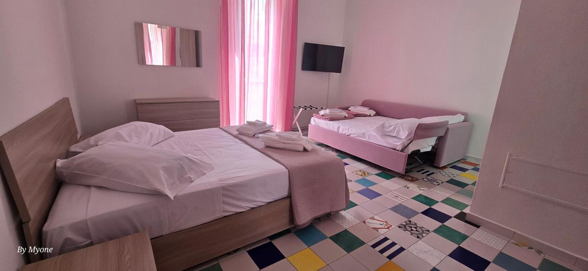La Dimora Di Parthenope Centro Storico Aparthotel *
